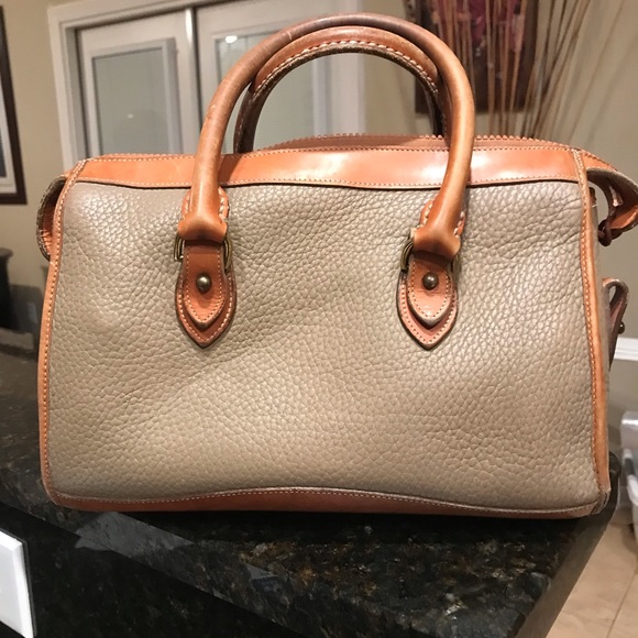 Dooney & Bourke Satchel handbag❌sold❌ - Picture 2 of 11